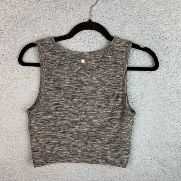 Yogalicious grey sleeveless tie front crop top womens small - Picture 8 of 9
